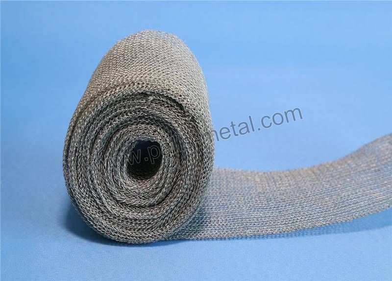 Knitted wire mesh